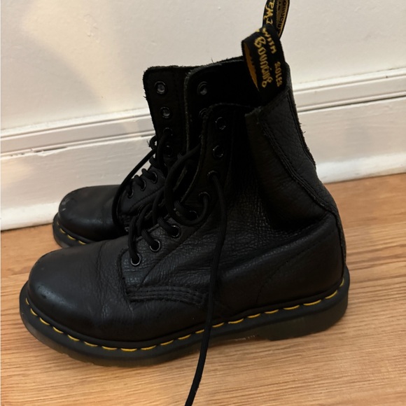 Dr. Martens casual combat boots - Picture 5 of 9